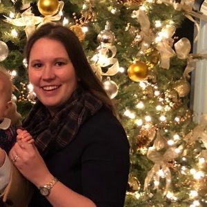 Meet your Posher, Elizabeth